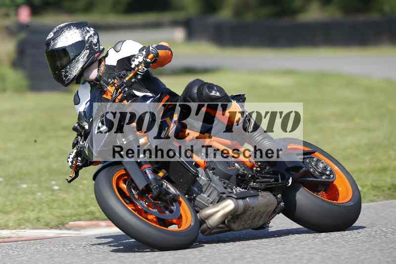 /44 09.08.2025 Plüss Moto Sport ADR/Freies Fahren/66